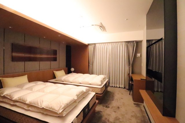 【その他共用部分】 | 【ゲストルーム】オーナーズラウンジに隣接。ツイン使用のゆったりとしたお部屋で、ゲストをおもてなし。