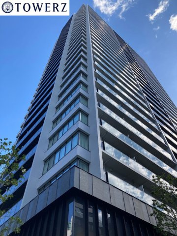 【外観】 | 【外観】重厚感あふれる基壇部からリズミカルに空へ伸びゆく、洗練されたフォルム。