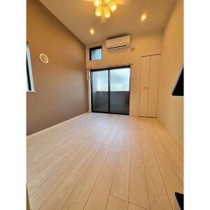 グランデッサの居間・リビング