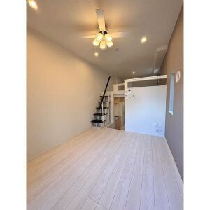 グランデッサの居間・リビング