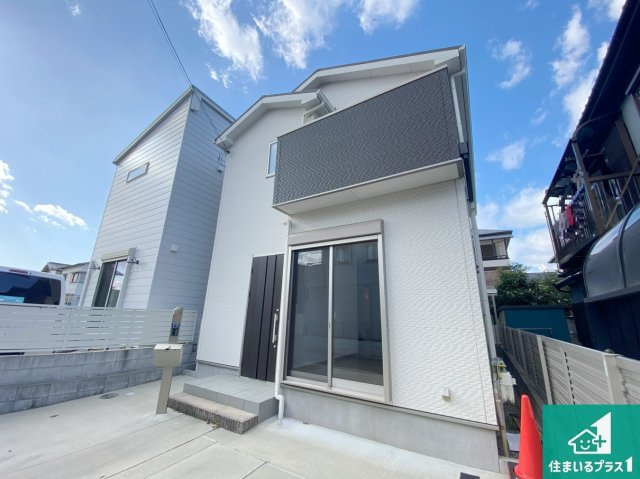 高石市羽衣　中古一戸建ての外観|安心の10年保証！外観を美しく保ち、雨水で汚れを落とします！気になることがありましたら、お気軽にお問い合わせください！