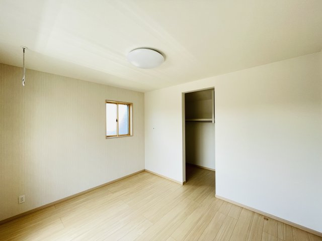 【寝室】 | 深谷市荒川第１期　ワイウッドコート　新築戸建　全7区画　2号棟