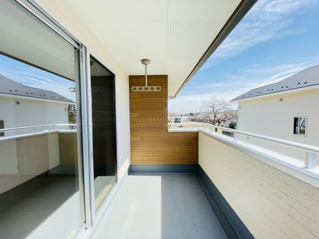 【バルコニー】 | 深谷市荒川第１期　ワイウッドコート　新築戸建　全7区画　2号棟