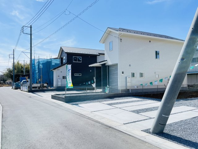 【前面道路含む現地写真】 | 深谷市荒川第１期　ワイウッドコート　新築戸建　全7区画　2号棟