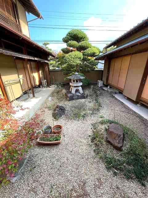 屋島東町　戸建の庭