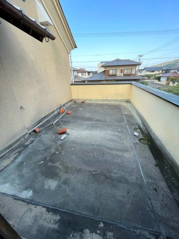 屋島東町　戸建のバルコニー