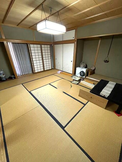 屋島東町　戸建の和室