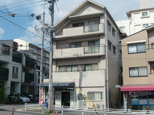 ベルエアー弓ノ木Ⅰの居間・リビング