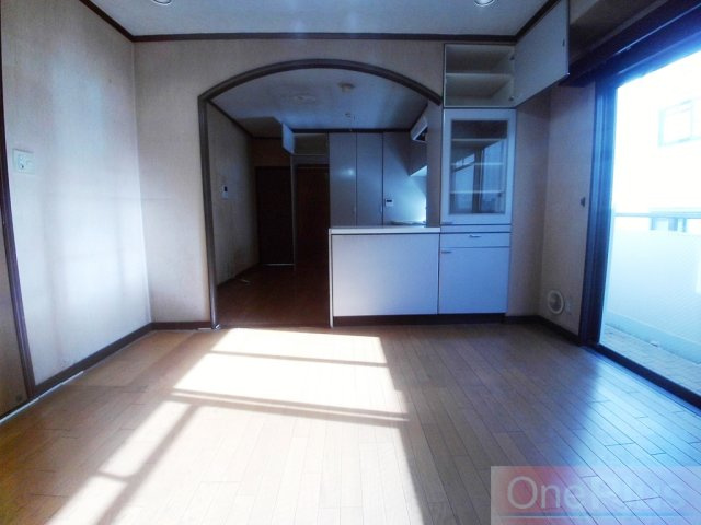 ベルエアー弓ノ木Ⅰの居間・リビング