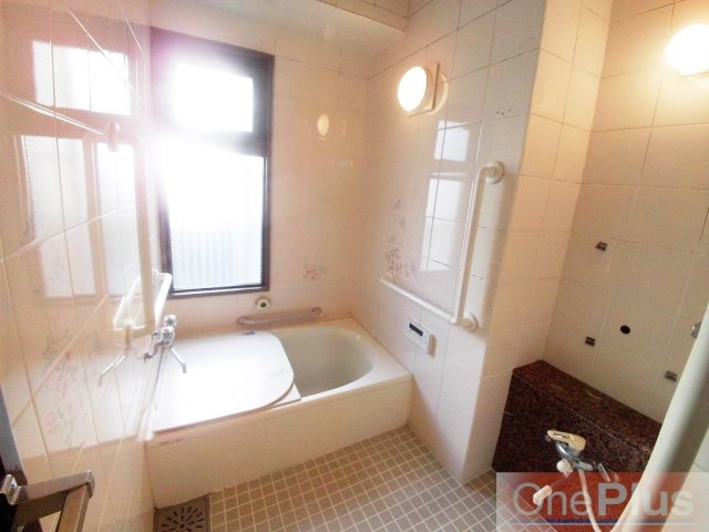 ベルエアー弓ノ木Ⅰの浴室