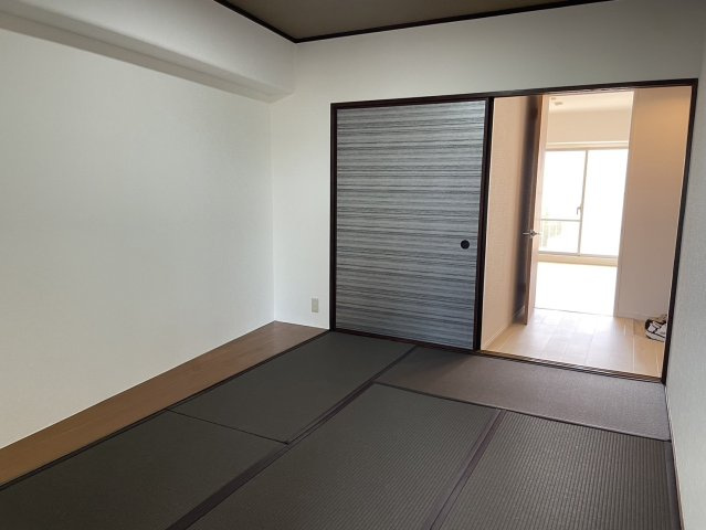 ネオコーポ明舞壱番館の和室