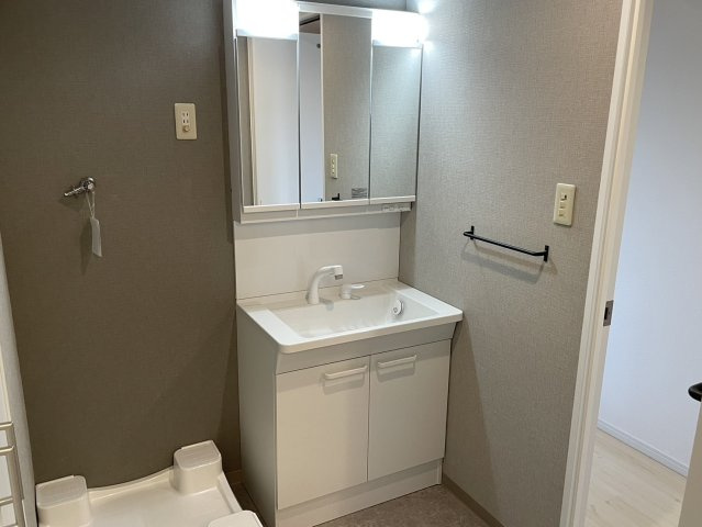 ネオコーポ明舞壱番館の独立洗面台