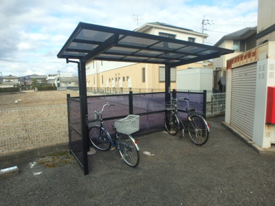 【その他共用部分】 | シャンポール八王寺A | 八王寺町　シャンポール八王寺A　2DK　駐輪場