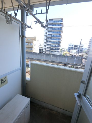 【バルコニー】