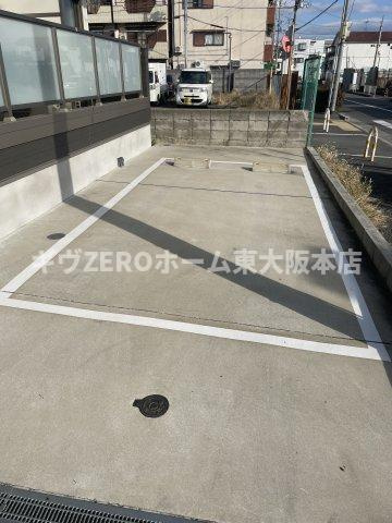 GRANDIR衣摺の駐車場