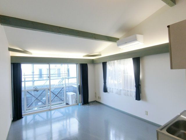 ルナハウスの居間・リビング