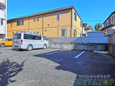  | フローレスタナベ | 敷地内駐車場