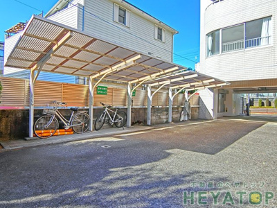  | フローレスタナベ | 敷地内駐輪場