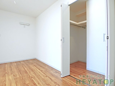 【収納】 | フローレスタナベ | 収納力たっぷりのウォークインクローゼット