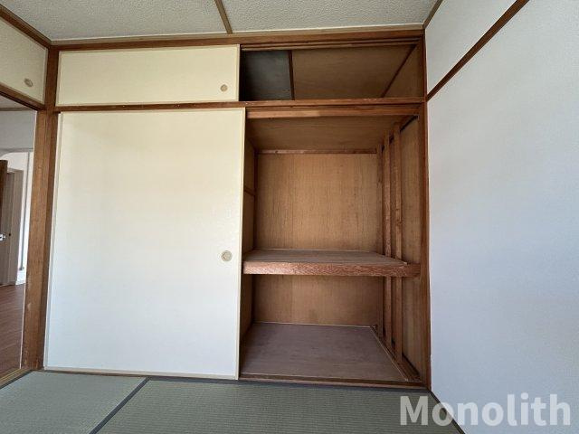 光明台37号棟の収納