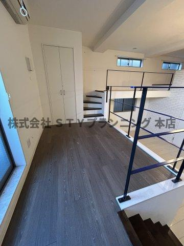 仲介手数料０円！Ｓｏｌｉｄ名駅南の洋室