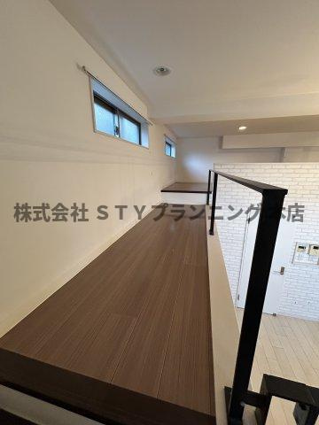 仲介手数料０円！Ｓｏｌｉｄ名駅南の洋室