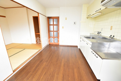 【居間・リビング】 | キャッスル東花園