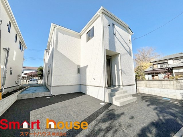 相模原市緑区大島　新築４棟！の外観|お住まいの前面道路が広いと駐車が楽になり、陽当たりも遮られないので明るく居心地の良いお家になります♪