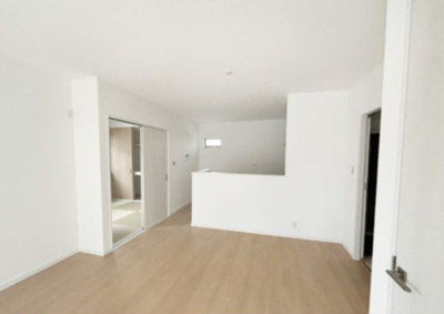 【居間・リビング】 | 八尾市東町1丁目　新築戸建て