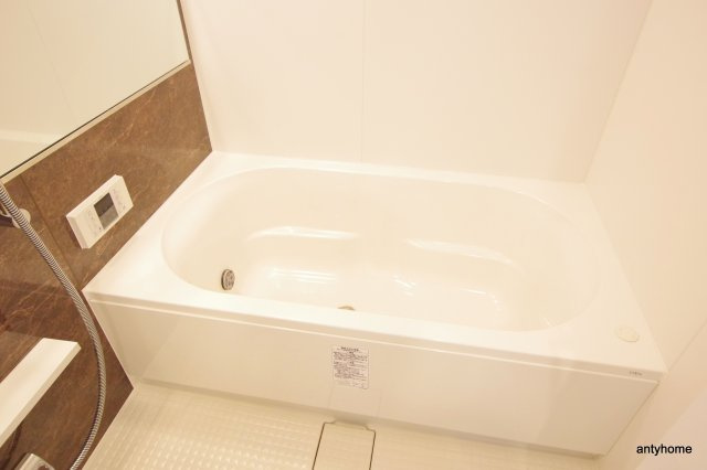 グランカーサ難波元町　仲介手数料無料の浴室