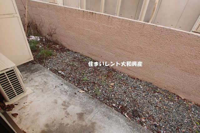 トラッドハウスの庭