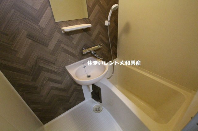 トラッドハウスの浴室