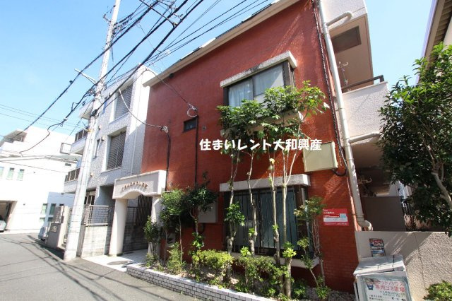 トラッドハウスの外観