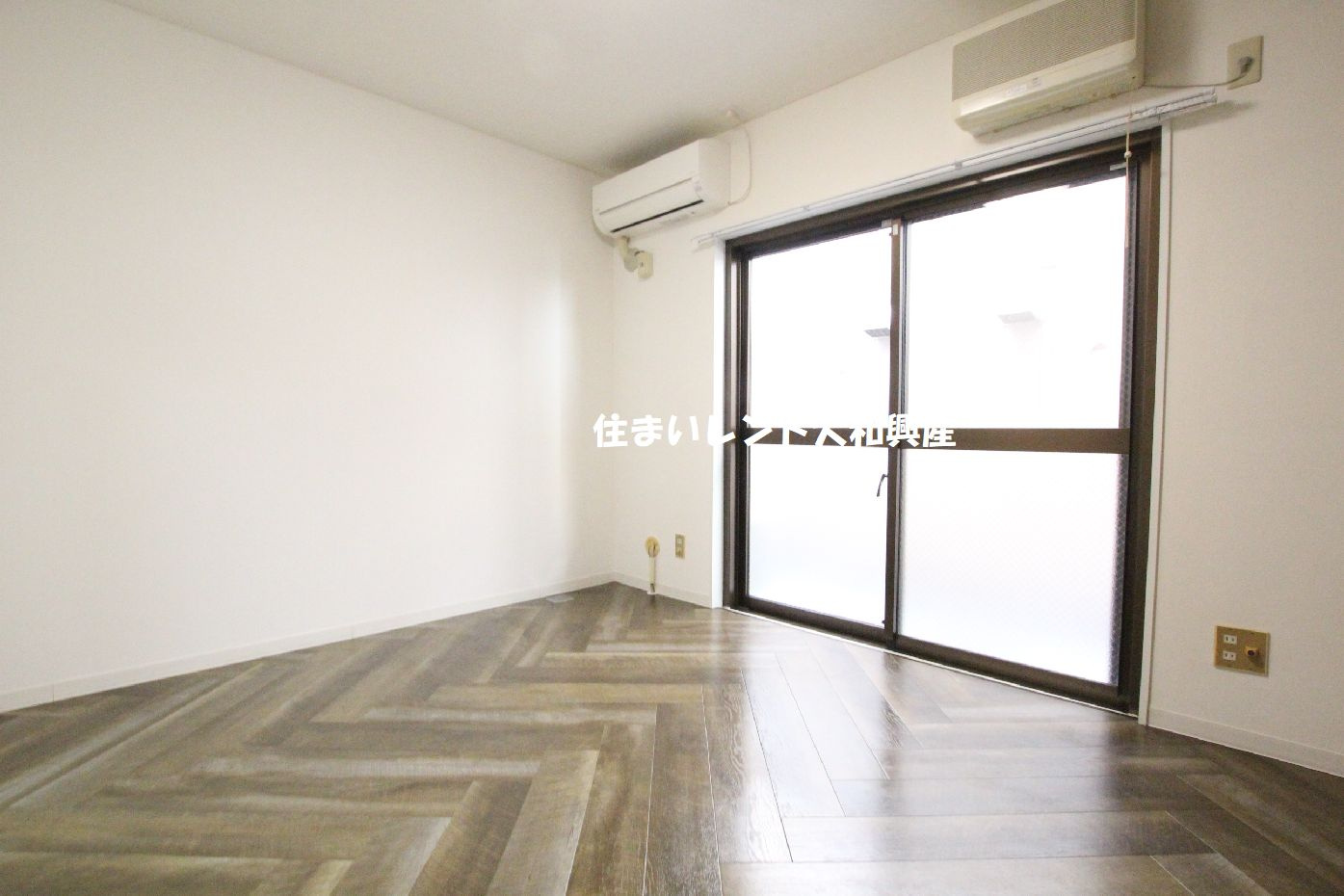 トラッドハウスの居間・リビング