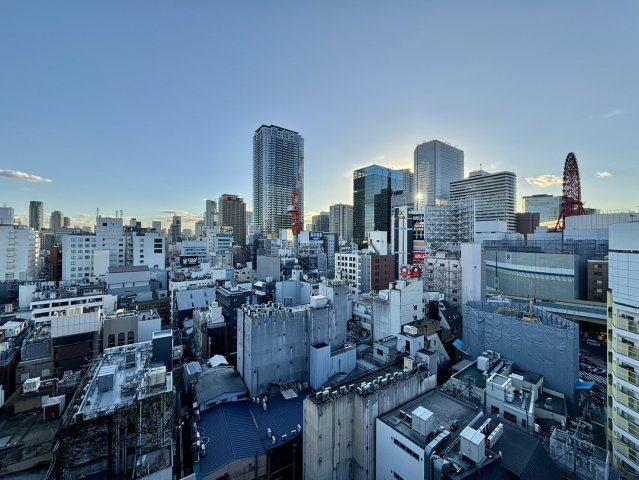 梅田シティビラアクトⅢの展望|【Balcony view】１３階部分からの眺望は素晴らしい景色となっております♪夜景も楽しめるバルコニーです。