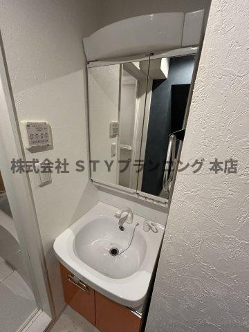 仲介手数料０円！Ambraの独立洗面台