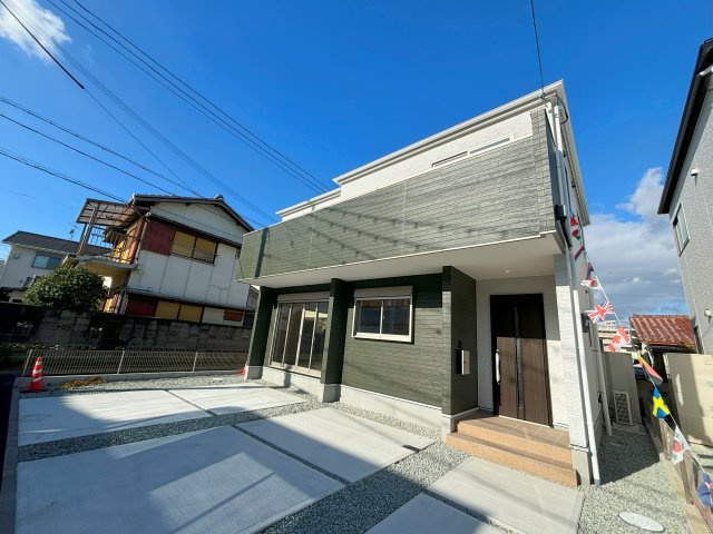 二見町東二見　新築一戸建ての前面道路含む現地写真