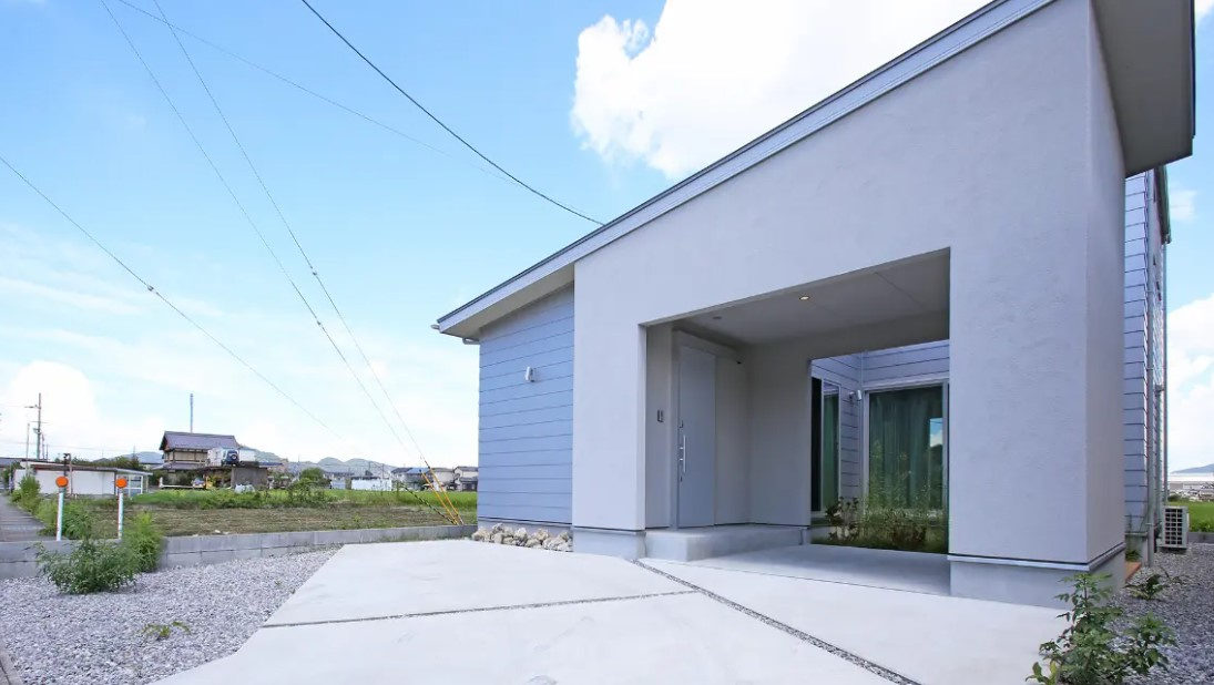 近江八幡市日吉野町　中古戸建