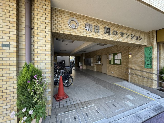 朝日関口マンションのエントランス|エントランス