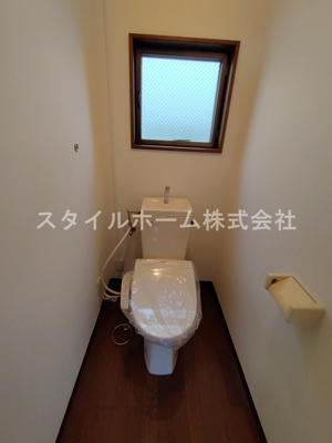 【トイレ】 | サニーコートOKADA | 別部屋写真です。