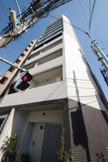 【外観】 | 鉄筋コンクリート造のがっちりとした建物。