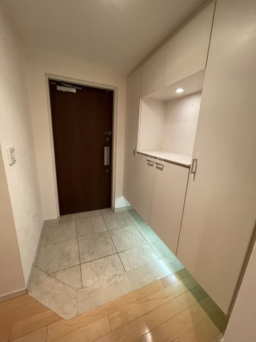 グレンパーク梅田北の玄関