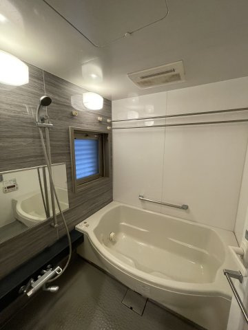 グレンパーク梅田北の浴室