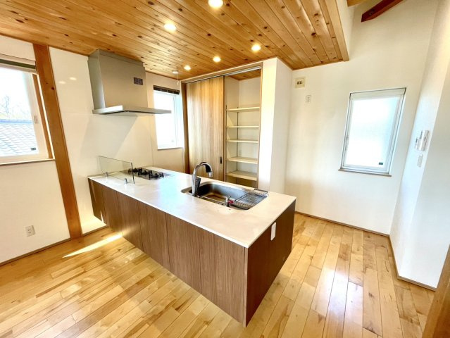 日進市藤枝町片平戸建のキッチン|LDK約17.7