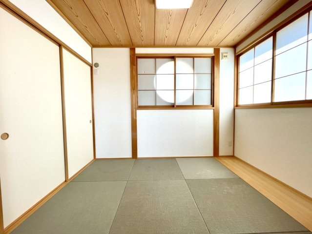 日進市藤枝町片平戸建の和室|2階：和室