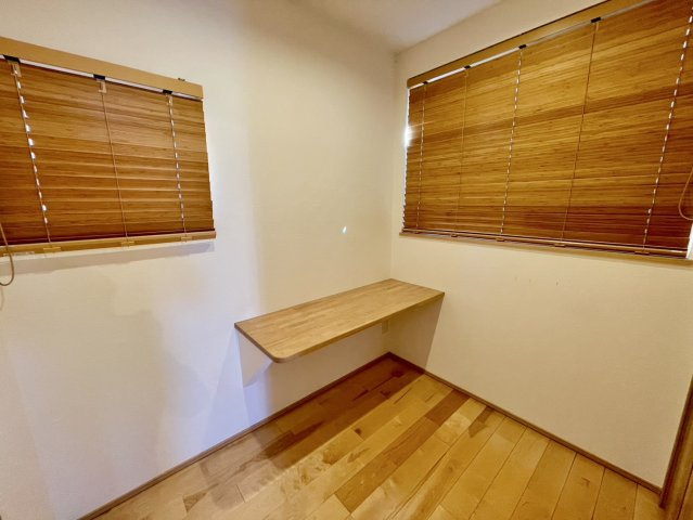 日進市藤枝町片平戸建のその他|書斎