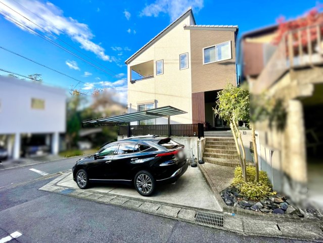 日進市藤枝町片平戸建の前面道路含む現地写真