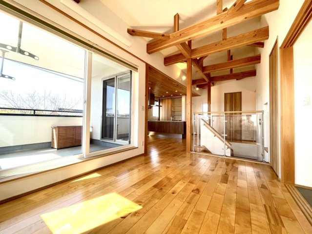 日進市藤枝町片平戸建の居間・リビング|LDK約17.7