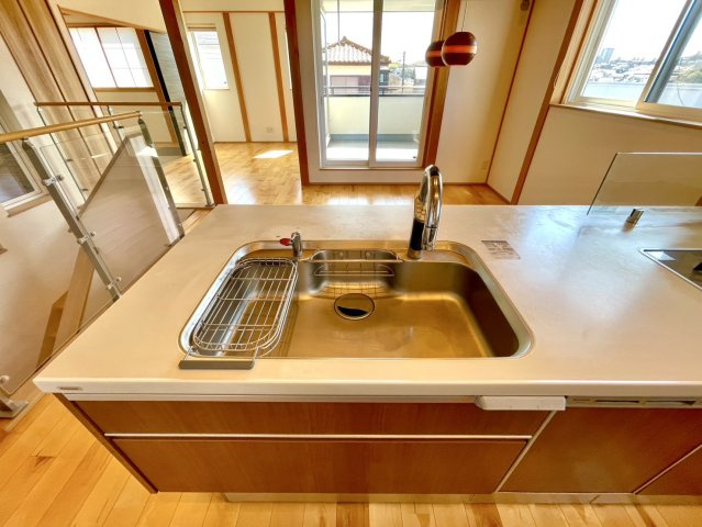 日進市藤枝町片平戸建のキッチン