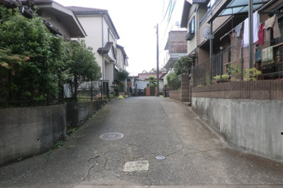 【前面道路含む現地写真】 | 羽村市栄町１丁目売地